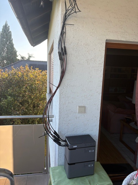 Stockage de balcon LIONSHEE install&eacute; dans une r&eacute;sidence en Allemagne